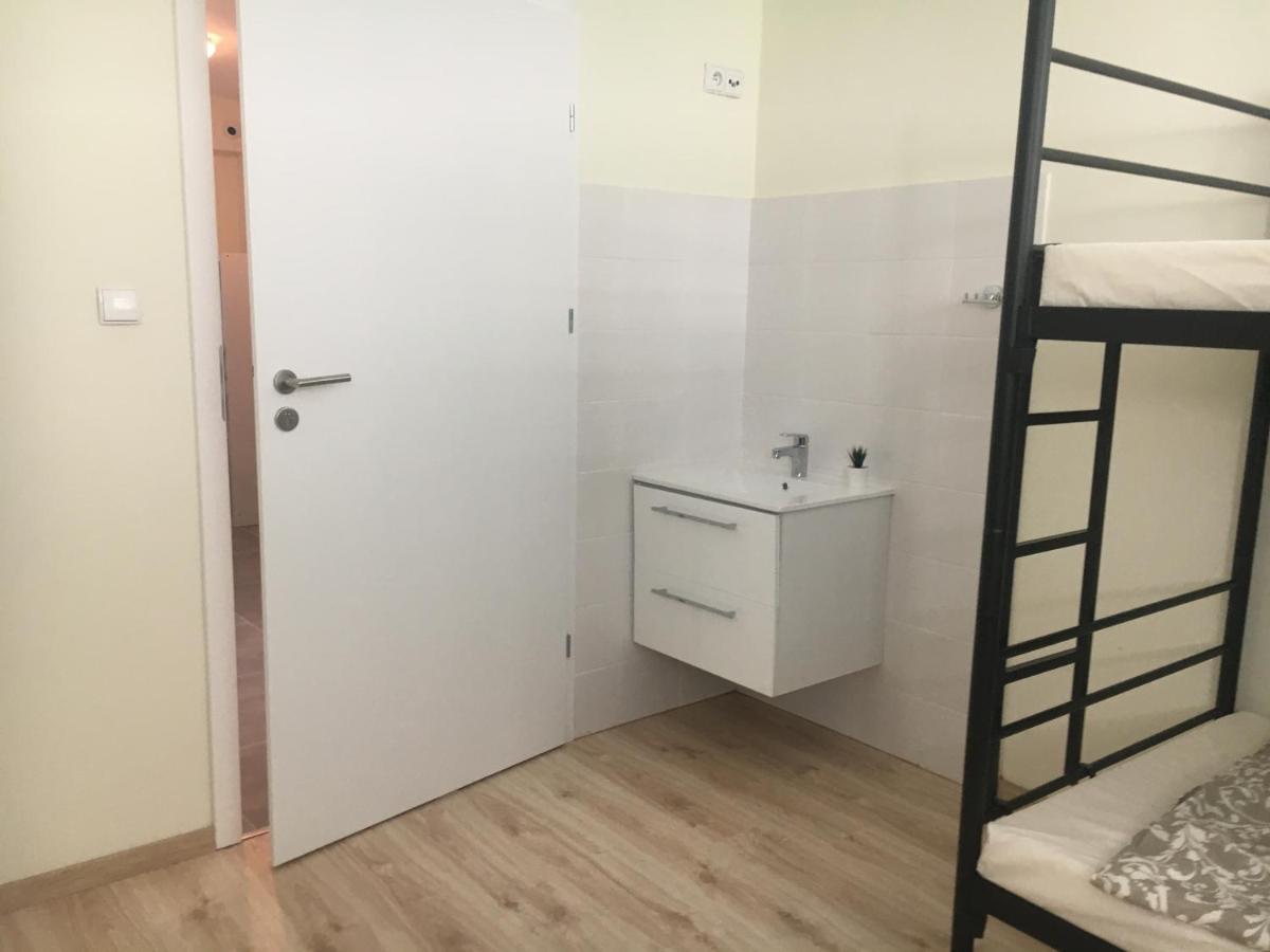 Hostel Opolska 11-19 Wrocław Eksteriør bilde